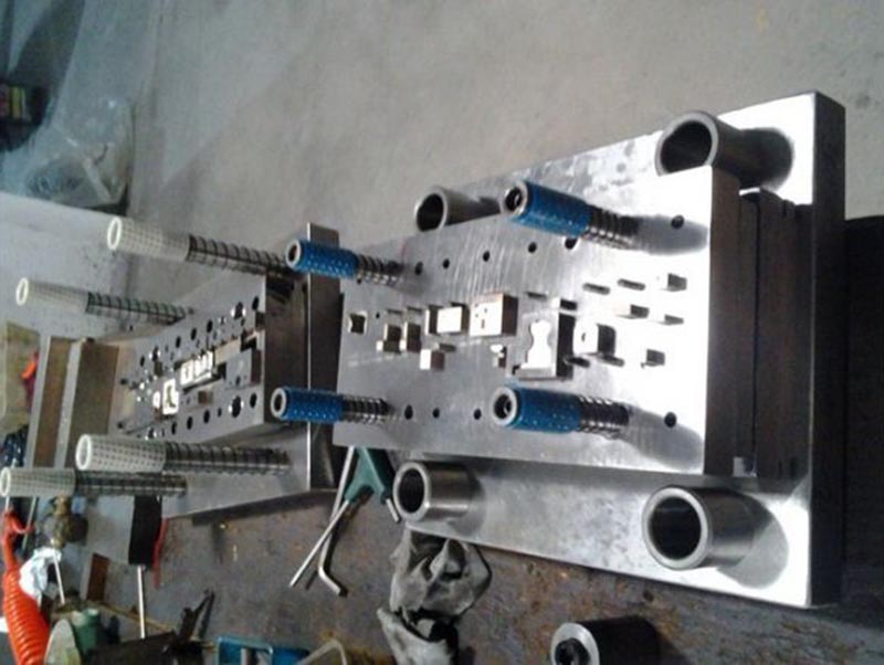 乌兰察布模具制造-12