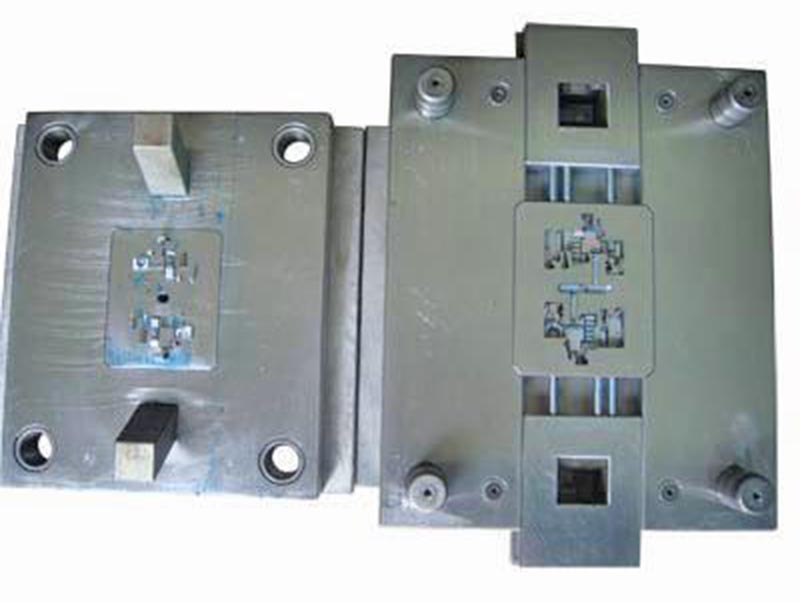 乌兰察布精密塑料模-01